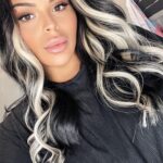 Sarah Fraisou Instagram - Nouvelle coupe vous validé ou pas ? 😜#pictureoftheday #hairstyle #lifestyle #changement Paris, France