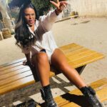 Sarah Fraisou Instagram - Life style ✌🏻😜 #picoftheday #marseille #lifestyle #life #pose Marseille, France