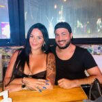 Sarah Fraisou Instagram – C’est important d’avoir des amis qui vous font sourire @unhommequicuisine ❤️ #picoftheday #friends #dubai SKY5 Dubai