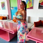 Sarah Fraisou Instagram - 🏝️🌈🌸🌺 #picoftheday #color #funny #thailand #pink #love #life #smile Zippy Day Club