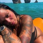Sarah Fraisou Instagram – 🤷🏼♀️🤷🏼♀️🤷🏼♀️ toi aussi tu a besoin de vacances de soleil ? #picoftheday #sun #changementdair #life Phuket, Thailand