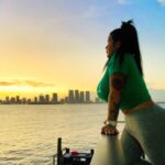 Sarah Fraisou Instagram – 🌞Faire le vide c’est important 🌞#miamibeach #picoftheday #sun #frenchgirl #lesanges11