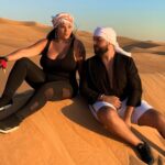Sarah Fraisou Instagram – 😊La vie ne se mesure pas au nombre de fois où l’on a pris son souffle , mais au nombre de fois où l’on a eu le souffle coupé #brotherandsister #dubai #desert #couchédesoleil #lifestyle #love #familygoals #family #picoftheday #holidays @billel.cmb