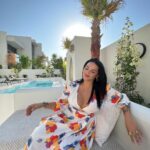 Sarah Fraisou Instagram - 💋Sun and smile this is my life 🌞 #photooftheday #dubai #home #life #bonheur #smile #sun #color #shein Dubai, United Arab Emirates