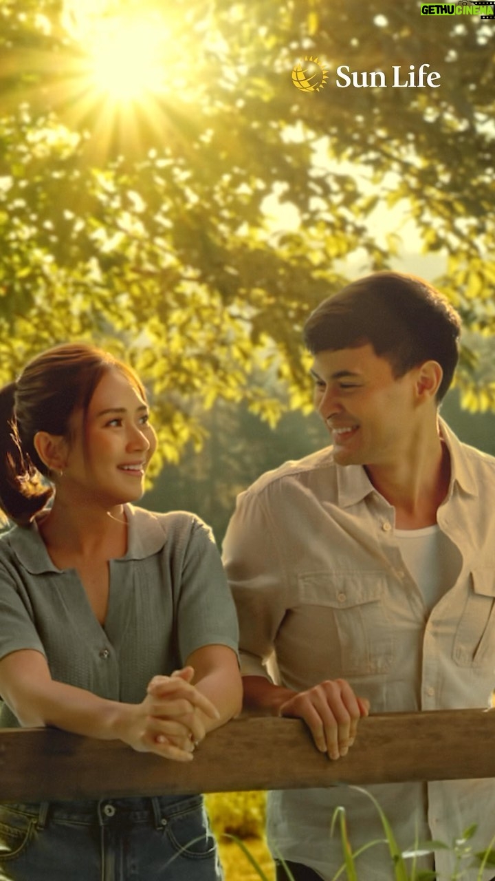 Sarah Geronimo Instagram - With our guaranteed #SunLifePartnerForLife and #SunSmarterLifeElite, @matteog and I are moving up our family goals. Like us, you can do this with the help of @sunlifeph - ask them how 🙂