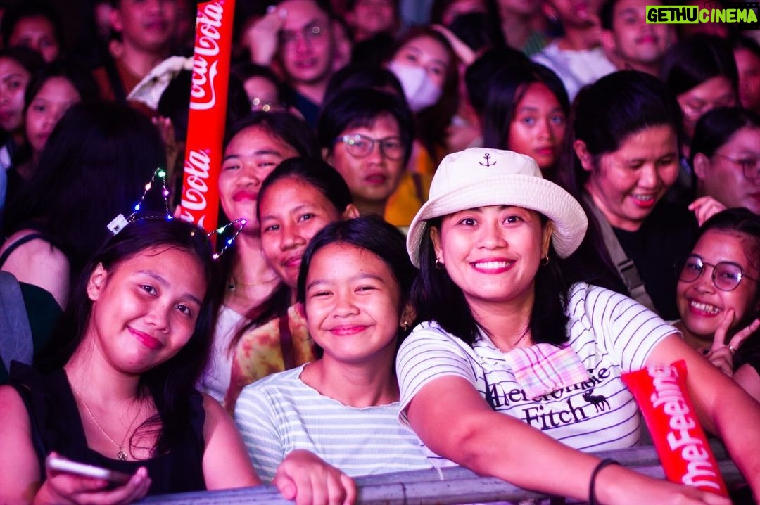 Sarah Geronimo Instagram - Salamat gid for the magical night, Bacolod! Thank you po for the warmth and hospitality sa #CokeStudioMassKaraFestival! I love every single one of you. I hope to be back soon. Paki-abangan po ang next #CokeStudioPh stage!
