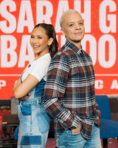 Sarah Geronimo Instagram - Coach! Mag international tour na tayo!! Pero bago yan, Laguna, ready na ba kayo??? 🙂