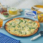 Sarah Geronimo Instagram - Weekend is coming! If you want to prepare something special to spend the weekend, make this Cream Cheese Spinach Air Fried Pizza using my favorite Philadelphia Cream Cheese. #SarahGLovesPhilly #PhiladelphiaCreamCheese #PhillyCreations #MyFavoriteCreamCheese