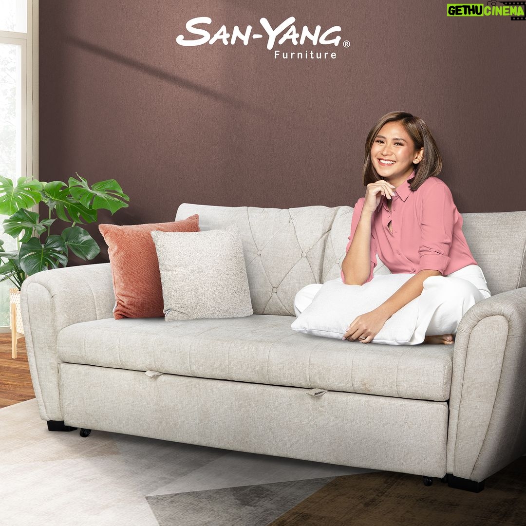 Sarah Geronimo Instagram - Kakatapos palang ng #SG20 and moving on to new projects! When things get hectic, I make time to pause and spend some quiet time at home. Ang paboritong pwesto ko sa bahay? Lounging in my living room on my @sanyangfurnitureph sofa! At San-Yang, #YouAreHome