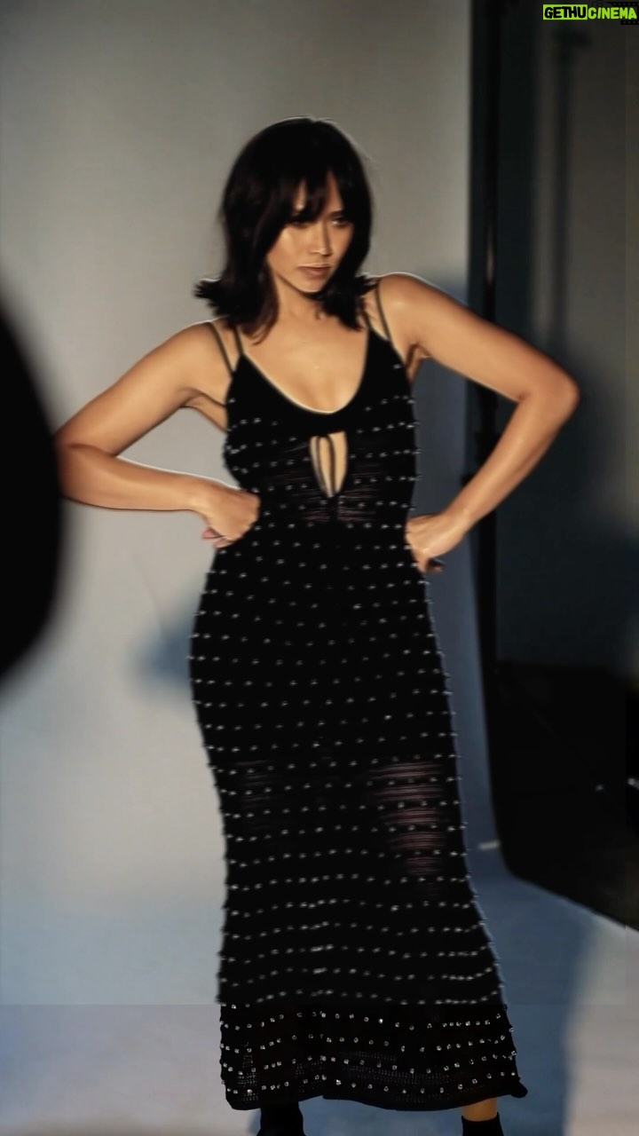 Sarah Geronimo Instagram - BTS š„ Photography: @artunepo with @odanjuan and @airmaximo Styling: @stylizedstudio - @lizzzuy with @joyybernardo, @jolobayoneta, @stephaniesatorre, @mikivbernal Make-Up: @gelalaurel Hair: @santiagoraymond Location: @thegstudiosph Reel by @gproductionsph