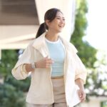 Sarah Geronimo Instagram - Nothing beats LifeWear pieces from @uniqlophofficial when it comes to style, comfort, and protection under the sun! I just love the support and comfort that comes with my bratop’s built-in cups, and the instant UV protection my lightweight, pocketable parka provides. These pieces are really a must-have this summer season! #UniqloPH #LifeWear