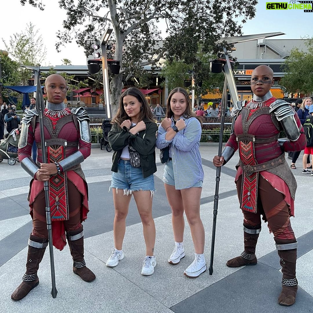 Sarah Jeffery Instagram - I was so proud to have you as my baby sister that I once brought you as my show and tell 🙂disturbing that you’re 21 today. happy birthday bb girl
