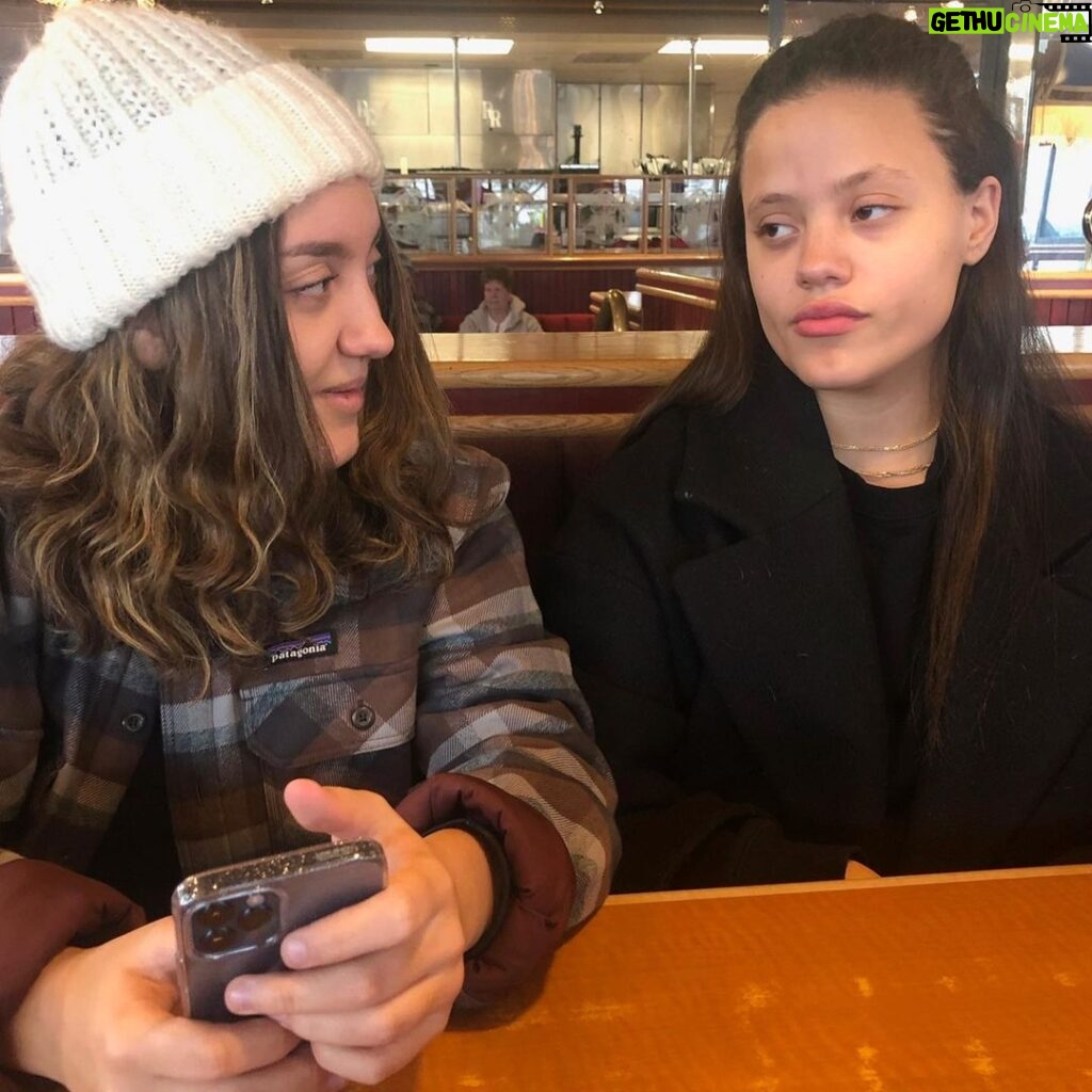 Sarah Jeffery Instagram - I was so proud to have you as my baby sister that I once brought you as my show and tell 🙂disturbing that you’re 21 today. happy birthday bb girl