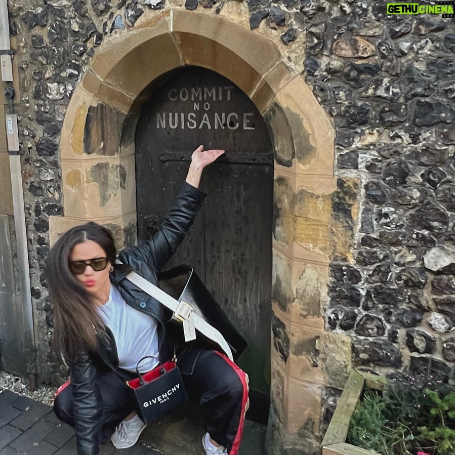 Sarah Jeffery Instagram - commit to* St Albans