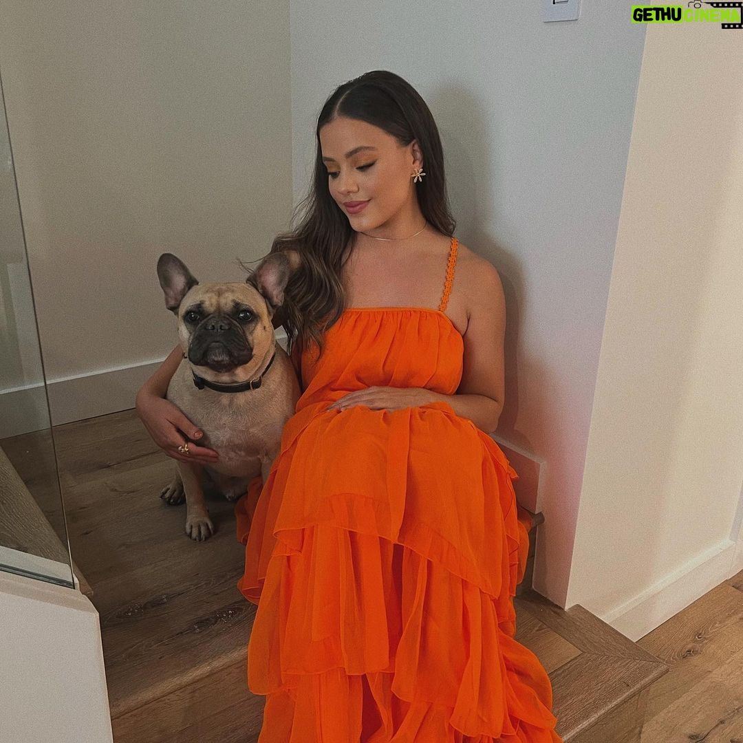 Sarah Jeffery Instagram - thank you for another beautiful gala @mercyforanimals 🧡