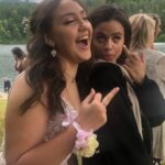 Sarah Jeffery Instagram - I’m so happy we shoot the shit together now. 20 years ago it was just me wiping up your shit. Happy Birthday @nylaleejeffery, being your older sis is one of my fave things about life 💗