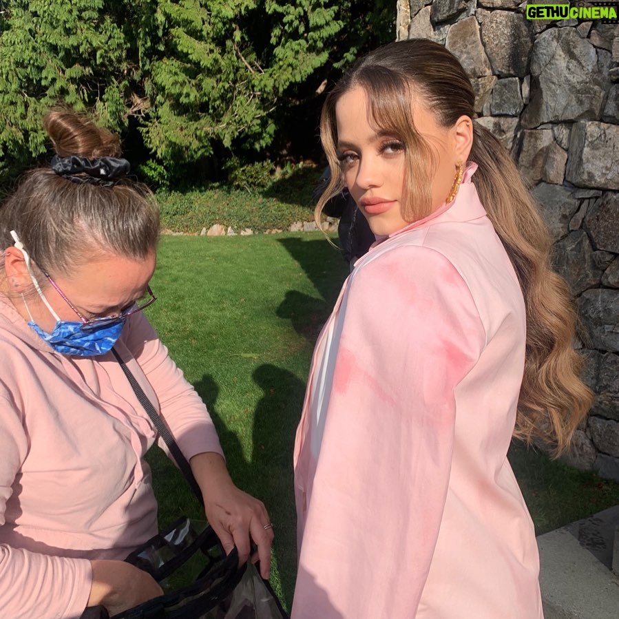Sarah Jeffery Instagram - see here, m’lady exhibiting peak craftsmanship 💄🎩