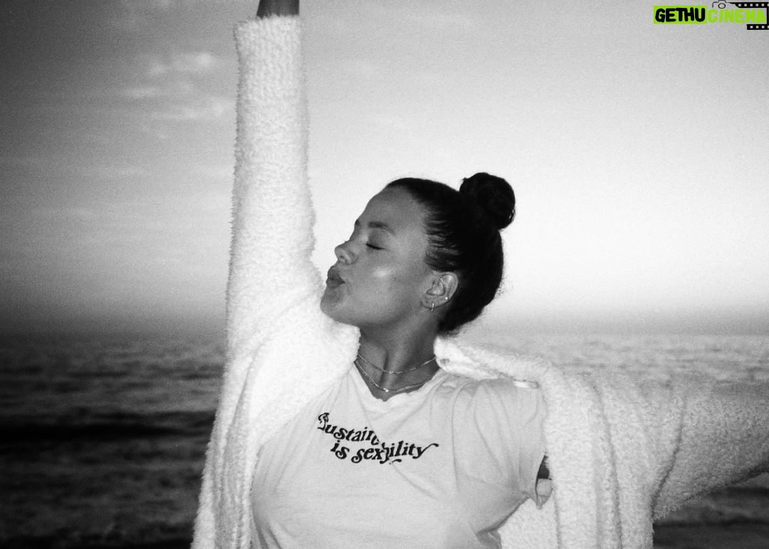 Sarah Jeffery - 38.1K Likes - Did you know “biodegradable” plastic bags survive 3+ years in soil and sea? They don’t break down as promised. Consider a more sustainable option such as canvas or cotton reusable grocery bags. Put them in your car rn so you don’t forget! If I happen to forget reusable produce bags I don’t use the plastic ones at the store. I just leave produce out as it’ll get washed at home anyways. sustainability is sexy folks!! 📷 by @emmaroseseye 🤍🖤🤍