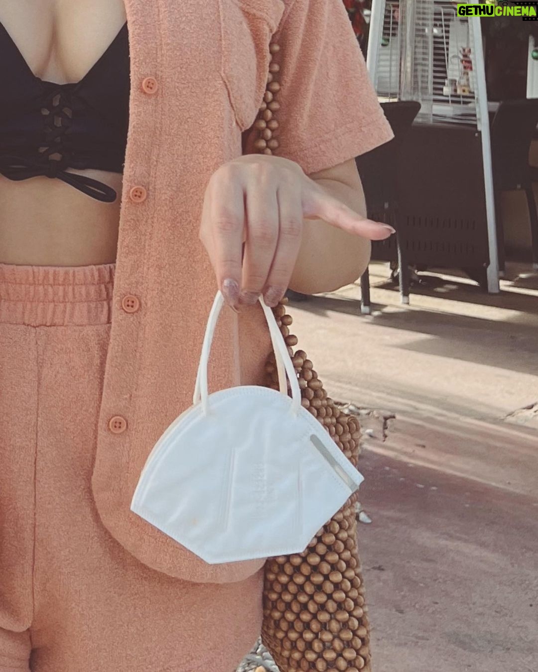 Sarah Jeffery Instagram - on the sneak Miami bringin heat for real 🍑
