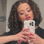Sarah Jeffery Instagram - g’day m8