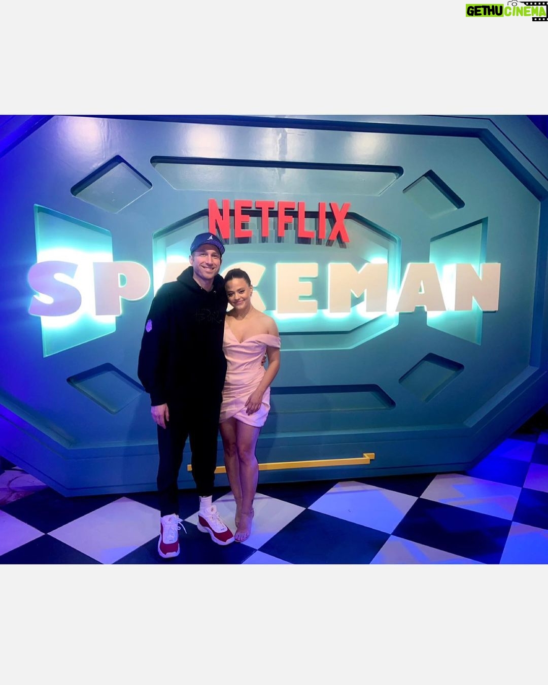 Sarah Jeffery Instagram - spaceman is so beautiful, congratulations to all 💐🪐🍯