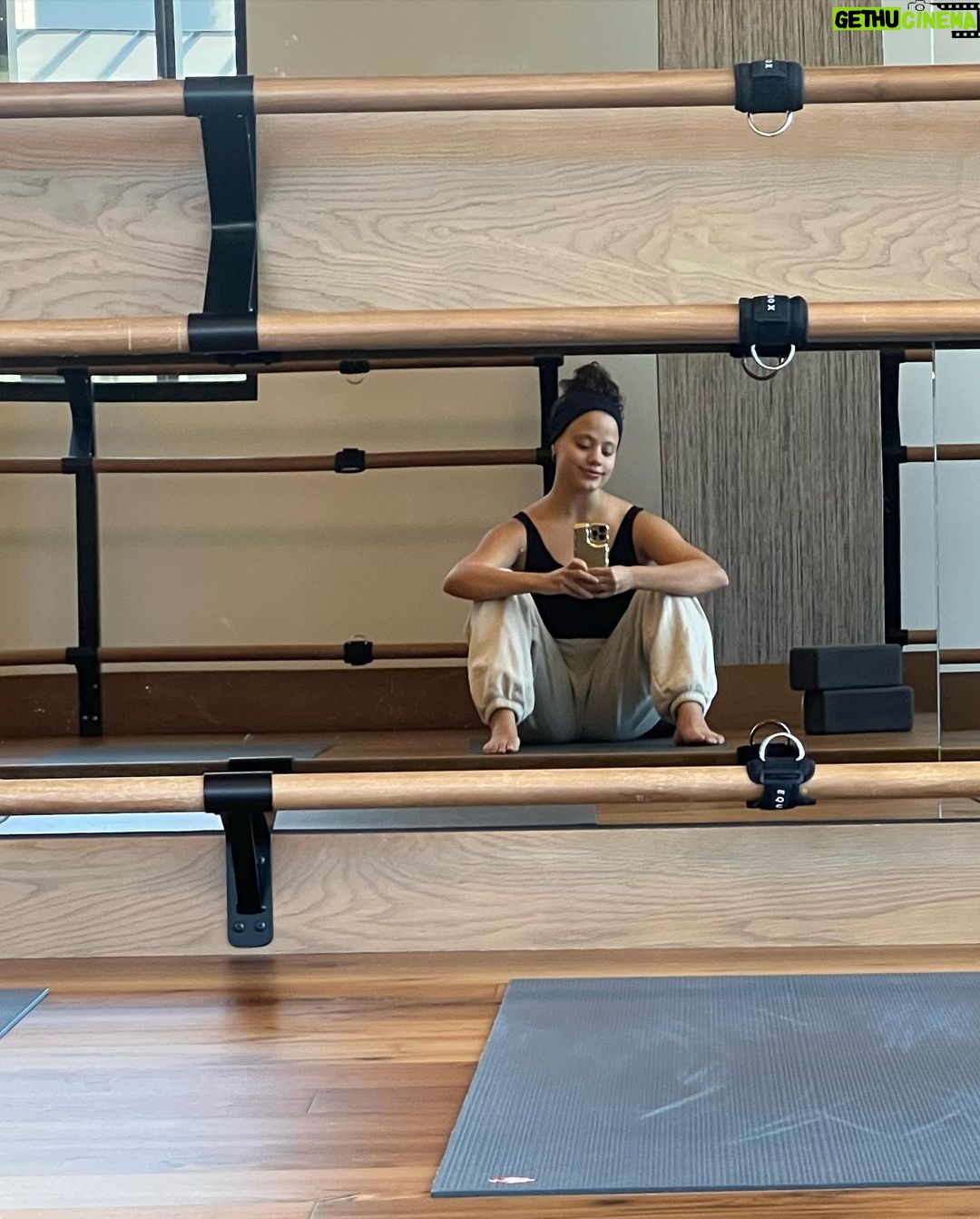 Sarah Jeffery Instagram - some goings ons of 2024