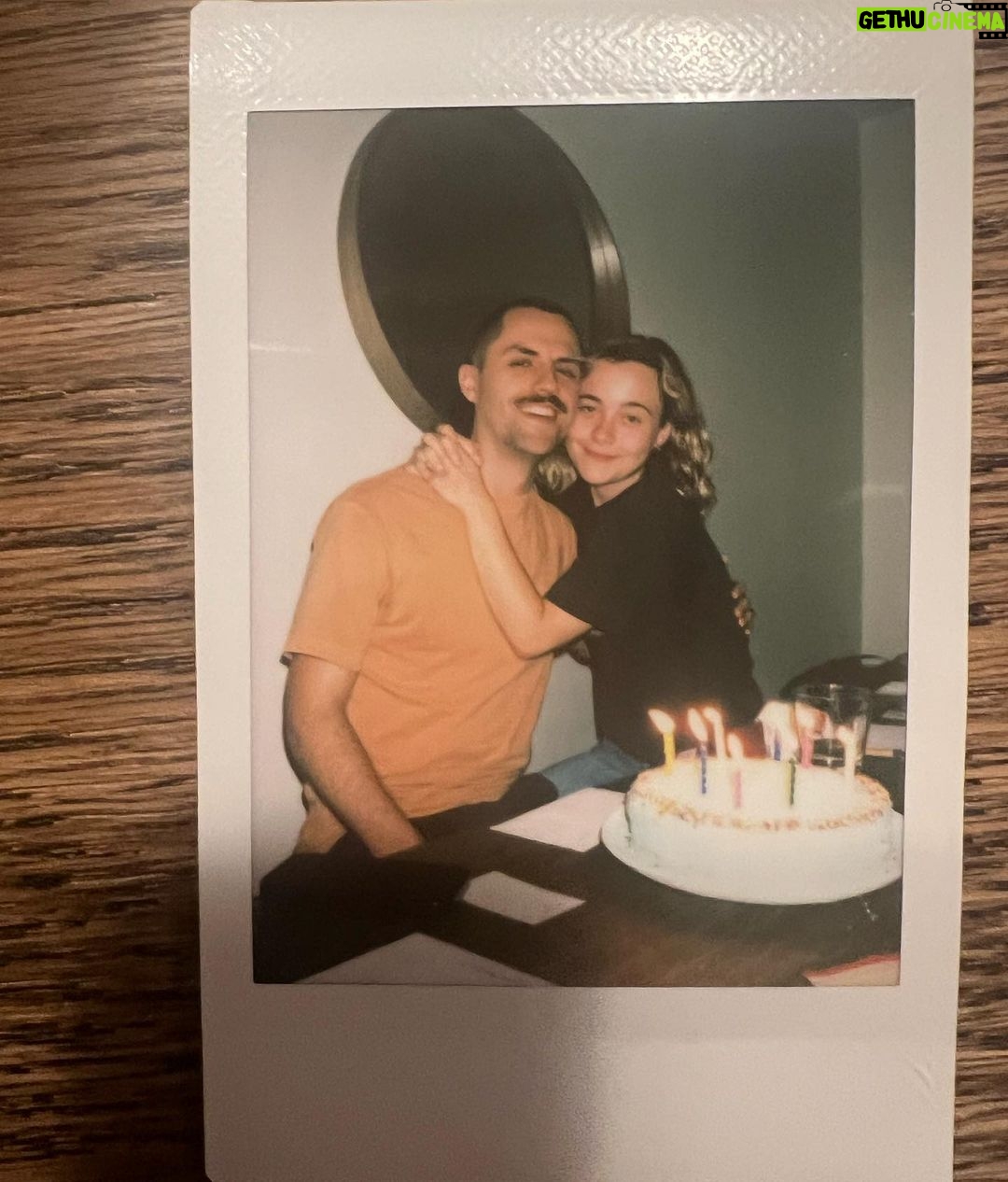 Sarah Jeffery Instagram - 2023 has been formative, full of blessings, full of challenges, and sooo important. thank you to these beautiful people (and many more) who have made this year so bright, even in the face of dark moments. more end of the year recapping to come 🫡🥰