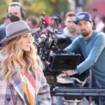 Sarah Jessica Parker Instagram - @justlikethatmax Episode 6, "Trick or Treat." This coat worked more than I did. Streaming now on @streamonmax. Is love diagnosed at Urgent Care? (@peterhermann) Directed by @cynthianixon !!! Weaving in more BTS photos over on @threadsapp. X, SJ