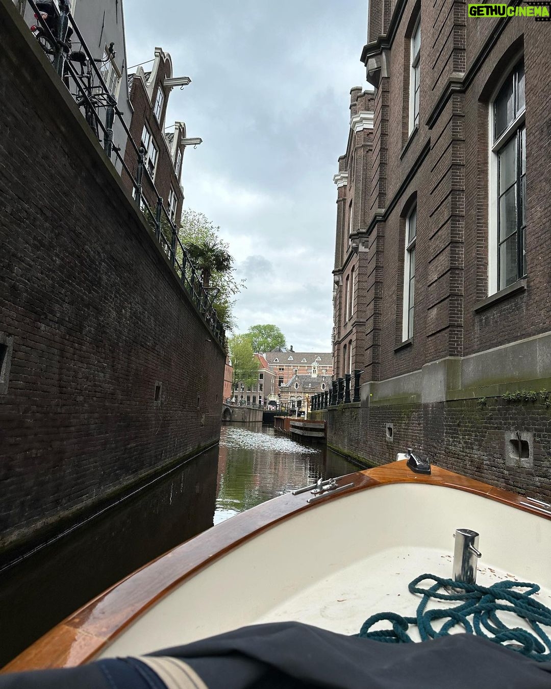 Sarah Jessica Parker Instagram - Amsterdam. All day long. X,SJ