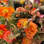 Sarah Jessica Parker Instagram - For all the beautiful and thoughtful flowers and tokens from dear friends and folks we have yet met, we thank you so much for thinking of us and our first performance of @plazasuiteuk We are happily occupying the gorgeous @savoytheatreldn With gratitude and very touched by the welcome we have been offered. Hope to see you in Suite 719 while we are guests. X, SJ