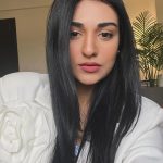 Sarah Khan Instagram – How was the first episode of #AbdullahPurKaDevdas ?