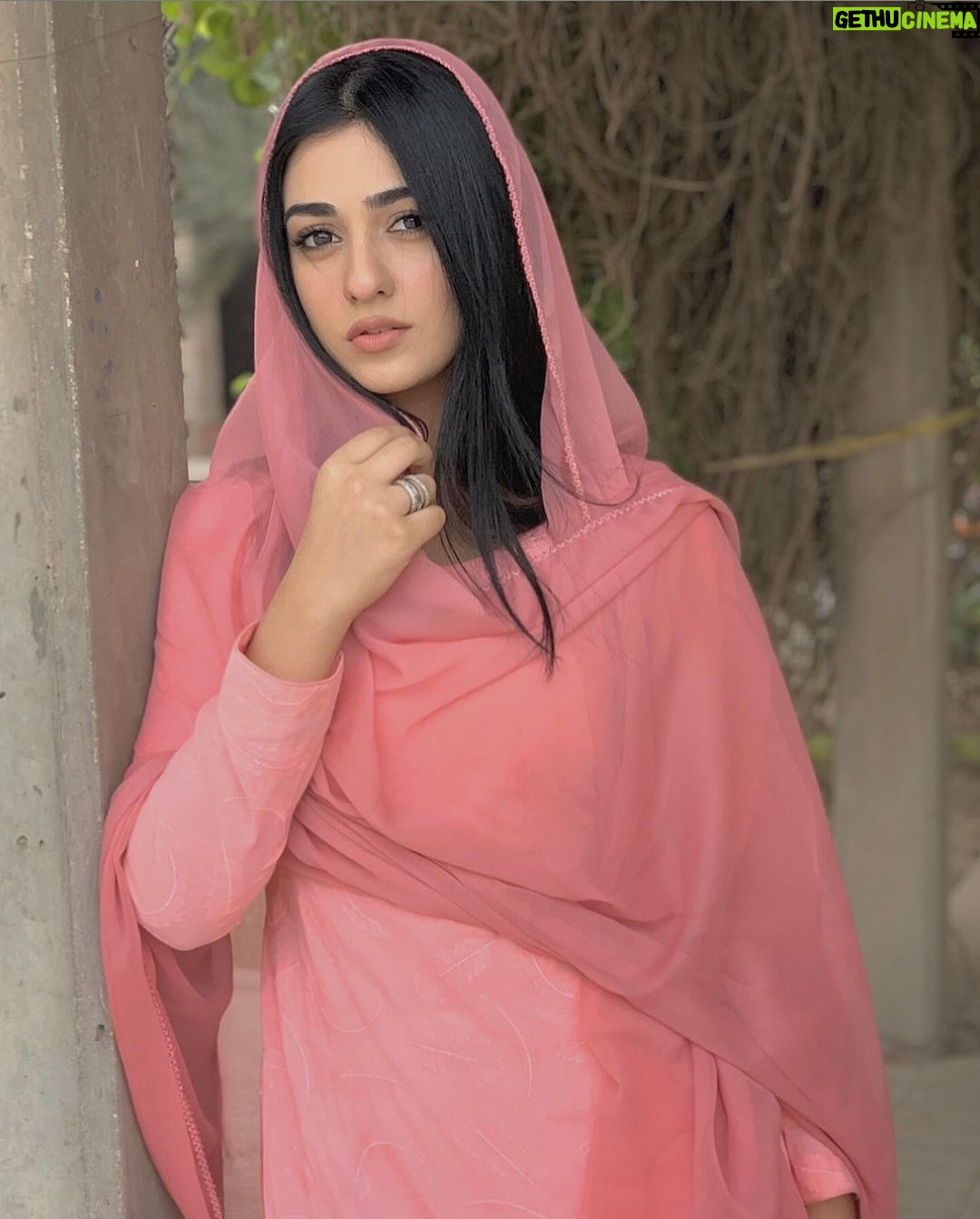 Sarah Khan Instagram - Your Gulbano from #abdullahpurkadevdas 💕