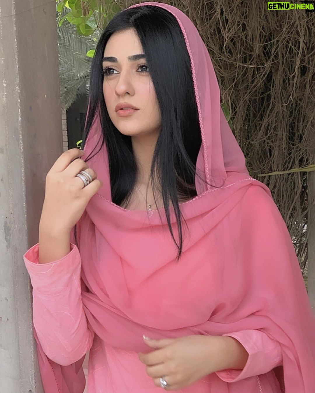 Sarah Khan Instagram - Your Gulbano from #abdullahpurkadevdas 💕