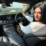 Sarah Khan Instagram – Alhamdullilah! ♥️

He said “you deserve the best of everything” and handed me the keys. ♥️ Wallahi somebody tell him I already got the best one in the world, that’s him! @falakshabir1