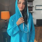 Sarah Khan Instagram – #NamakHaram tonight!
Hair and Makeup by @daanii_bukhari
#NamakHaram #Asma