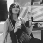 Sarah Lopez Instagram - Bon dimanche à tous 💓 Quel est pour vous un dimanche idéal ? ☺️ Dubai Design District