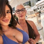 Sarah Lopez Instagram - Et encore une semaine passée de plus avec toi ma fille et en compagnie de ta mamie. Il y’a un an jamais j’aurais pu imaginer en être là ❤️ #23sa San Beach Dubai