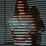 Sarah Lopez Instagram - Je tenais à vous remercier pour tout ces jolis messages vous êtes incroyables. J’ai hâte de te rencontrer ma fille, nous t’aimons déjà et tu as déjà pleins de tâtas 😍 #19sa 📸 by @studionedxb 💄 by @beauty_sahoumtie_mua 👩‍🦱 by @shad.hair