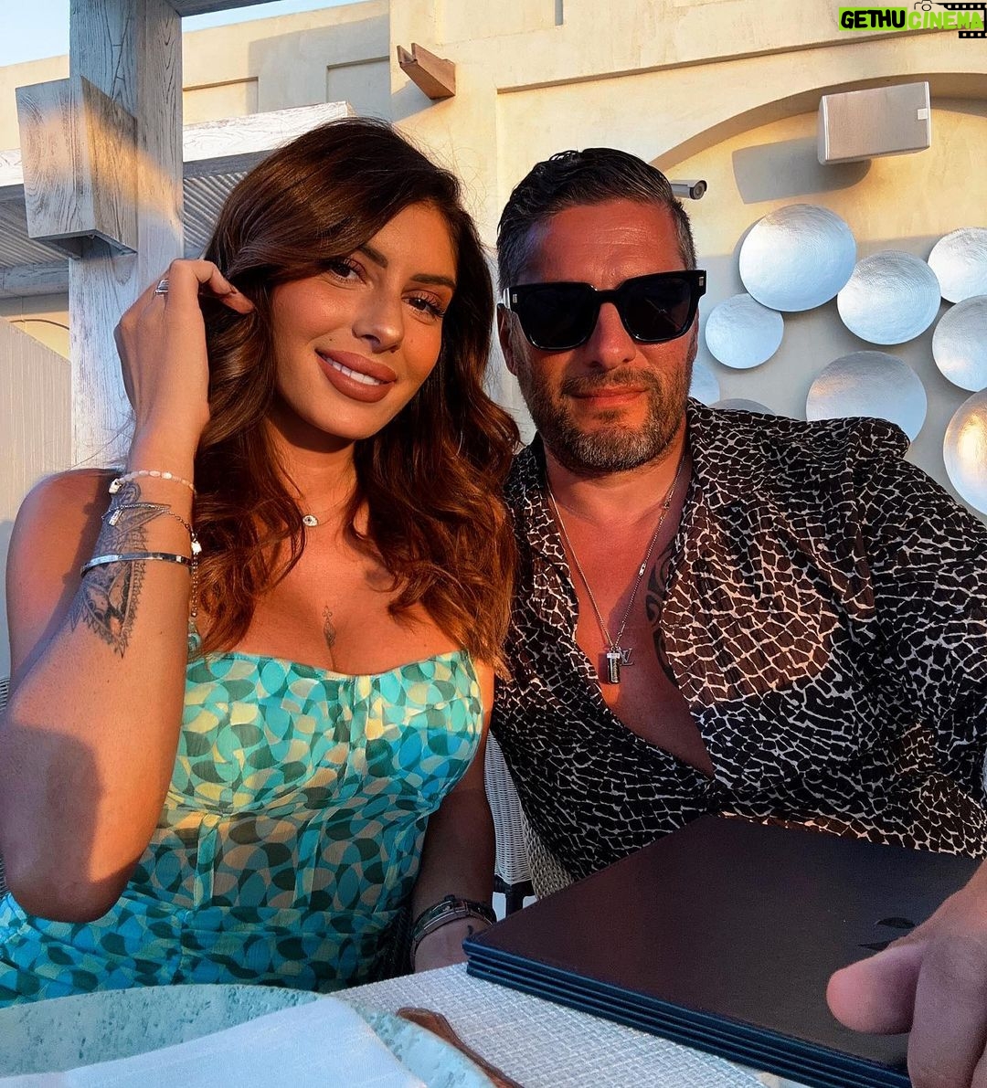 Sarah Lopez Instagram - Dimanche with Love ❤️ Dubai, United Arab Emiratesدبي