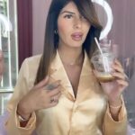 Sarah Lopez Instagram - Alors, cette nouvelle coupe pour l’automne ? On en pense quoi mes petits virgin mojitos ? 😂 Dubai, United Arab Emiratesدبي
