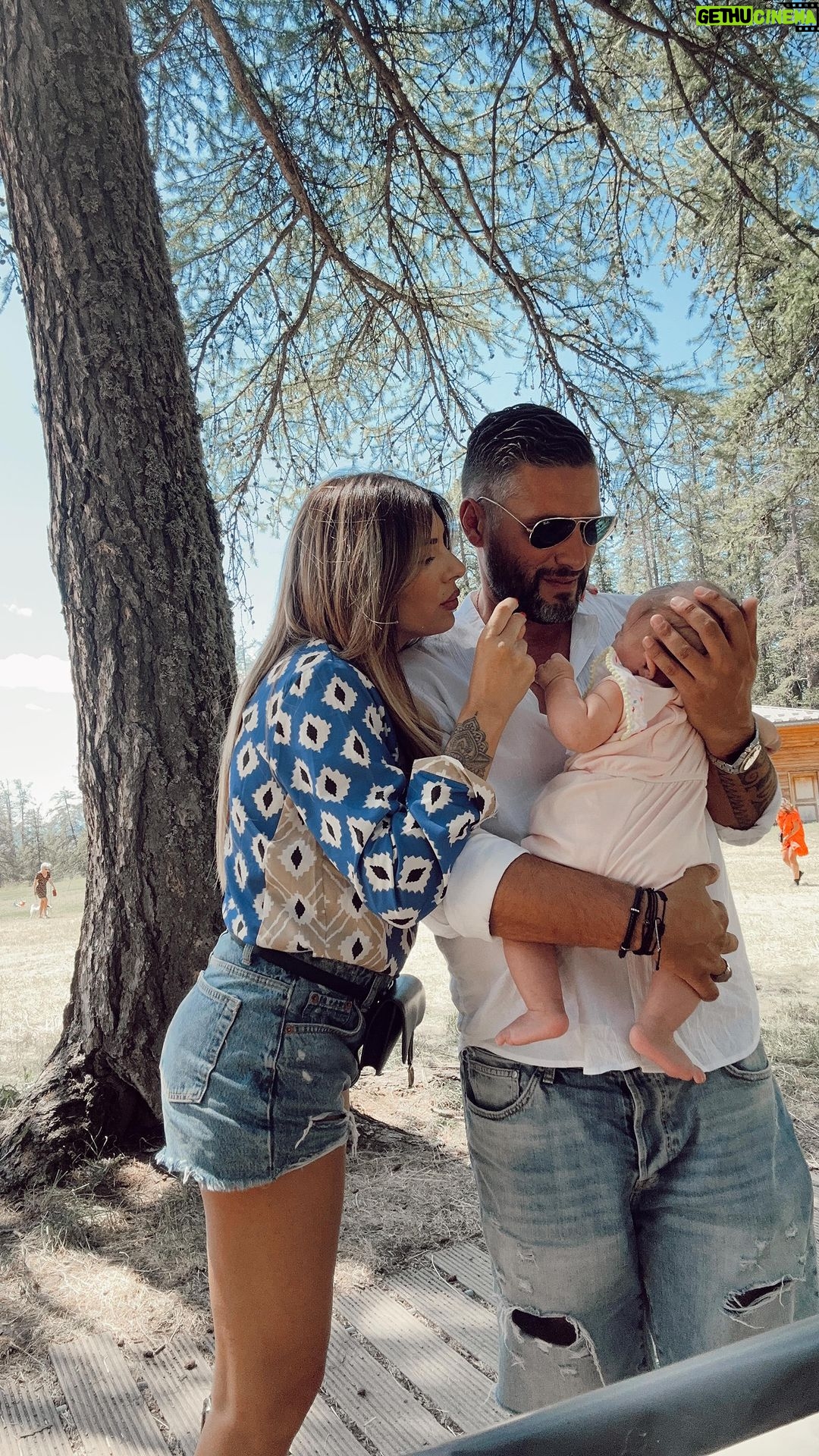 Sarah Lopez Instagram - Le bonheur se crée en famille. Je vous aimes, encore une magnifique journée ❤️ Valberg, Provence-Alpes-Cote D'Azur, France
