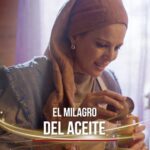 Sarah Mintz Instagram - Había una vez una viuda 👵🏻 que se quedó sola criando a sus hijos 👩‍👦‍👦 después de la muerte de su marido 🧔🏻‍♂️ ¿Pero cuáles son los medios por los cuales se pueden criar a sus hijos? Resulta que un frasco 🏺 pequeño y una gran promesa pueden cambiar vidas ♾️ ¿Qué opinas de esta historia? te leemos en los comentarios 📖