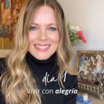 Sarah Mintz Instagram - ¡Jag Sameaj! Hoy encendemos la primer vela de nuestra Janukia ✨🕯️ Y el pedido es: vivir con alegría 😁 que tengamos esa felicidad con la que nace cada ser humano. #Januca #Janukia #Felicidad #Alegria #Festividad