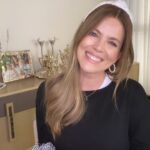 Sarah Mintz Instagram - Hoy es día de afirmaciones: ''Tengo los conocimientos necesarios para tomar decisiones inteligentes por mi mismo'' No olviden esa frase 🤍 #SarahMintz #Inteligencia #Sabiduria