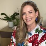 Sarah Mintz Instagram - Hoy comenzamos una nueva sección: lunes de ✨ afirmaciones.✨ Hablarnos en forma positiva ayuda a desarraigar de nuestro subconsciente aquellos pensamientos que nos traban y bloquean nuestro acceso a nuestro máximo potencial. 👉 La frase de hoy: VALGO POR QUIEN SOY. Que tengan una excelente semana! 🩷🩷🩷🩷 #Afirmaciones #Positive #Neshama #Alma