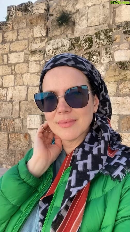 Sarah Mintz Instagram - Desde el muro de los lamentos 🙌
