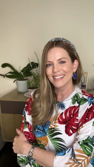 Sarah Mintz Instagram - Hoy comenzamos una nueva sección: lunes de ✨ afirmaciones.✨
Hablarnos en forma positiva ayuda a desarraigar de nuestro subconsciente aquellos pensamientos que nos traban y bloquean nuestro acceso a nuestro máximo potencial.
👉 La frase de hoy: VALGO POR QUIEN SOY.
Que tengan una excelente semana! 🩷🩷🩷🩷
#Afirmaciones #Positive #Neshama #Alma