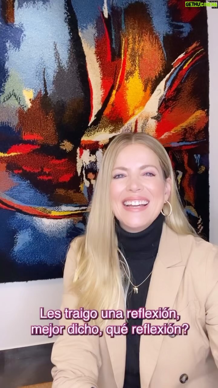 Sarah Mintz Instagram - La palabra, herramienta CREADORA. Dime, ¿qué nueva realidad quieres crear para ti mismo a partir de ella? 💪✨