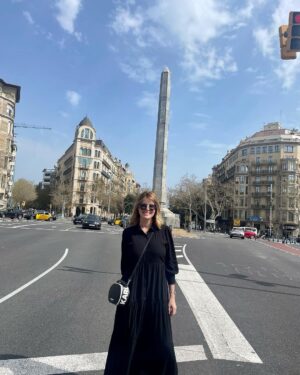 Sarah Mintz Instagram - Las ruedas del alma ….. increíble todo!!! …. Mañana un gran encuentro 💓 @cibarcelona @rajeliaskenazi #barcelona