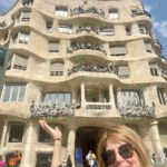 Sarah Mintz Instagram - Las ruedas del alma ….. increíble todo!!! …. Mañana un gran encuentro 💓 @cibarcelona @rajeliaskenazi #barcelona